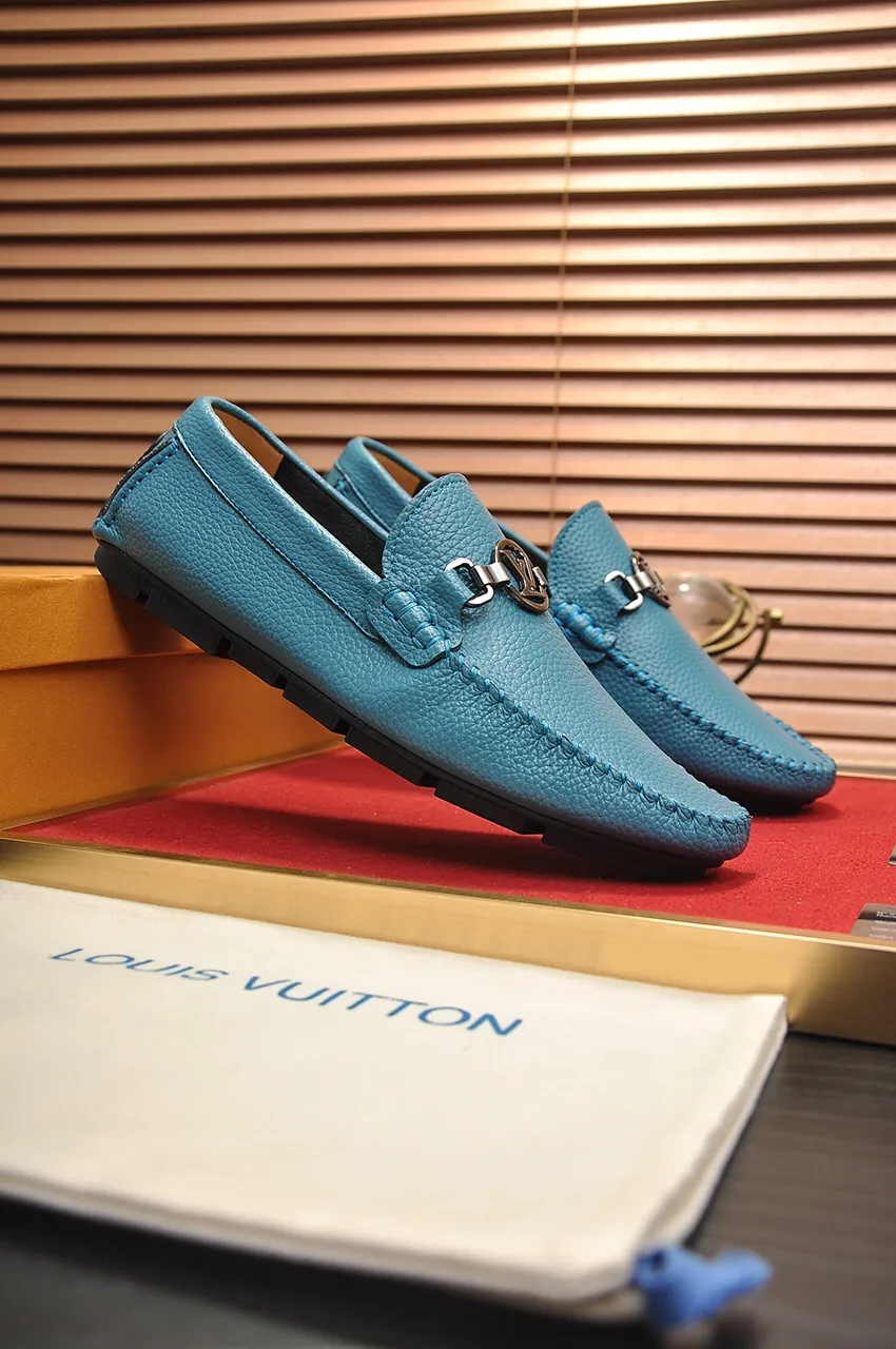Men's men's shoes 💰420💶 [LV Doudou shoes] (water-dyed cowhide lining) new model is on the market, available on the official website. The new Doudou shoes are processed into single-color materials, and the uppers are made of imported horsehide leather. The body of the shoe is fully hemmed with mark thread, and is lined with imported original cowhide leather. The elegant shoe shape is super suitable for all-matching, and the size is 38-44.